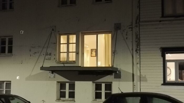 Небезпечний балкон