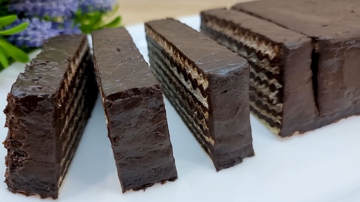 Готовлю его когда гости на пороге! Быстрый вафельный торт без выпечки.