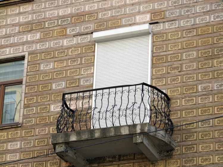 Балкон сам собі